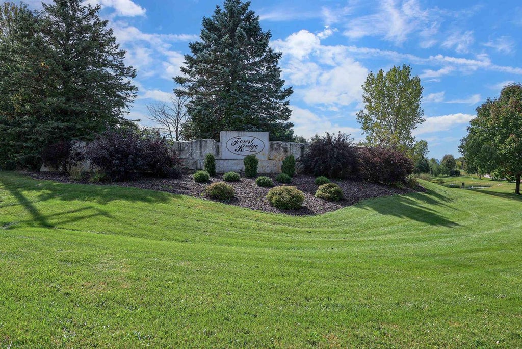 Photo of W9001 Forest Ridge DRIVE, Hortonville, WI 54944 (MLS # 50333376)