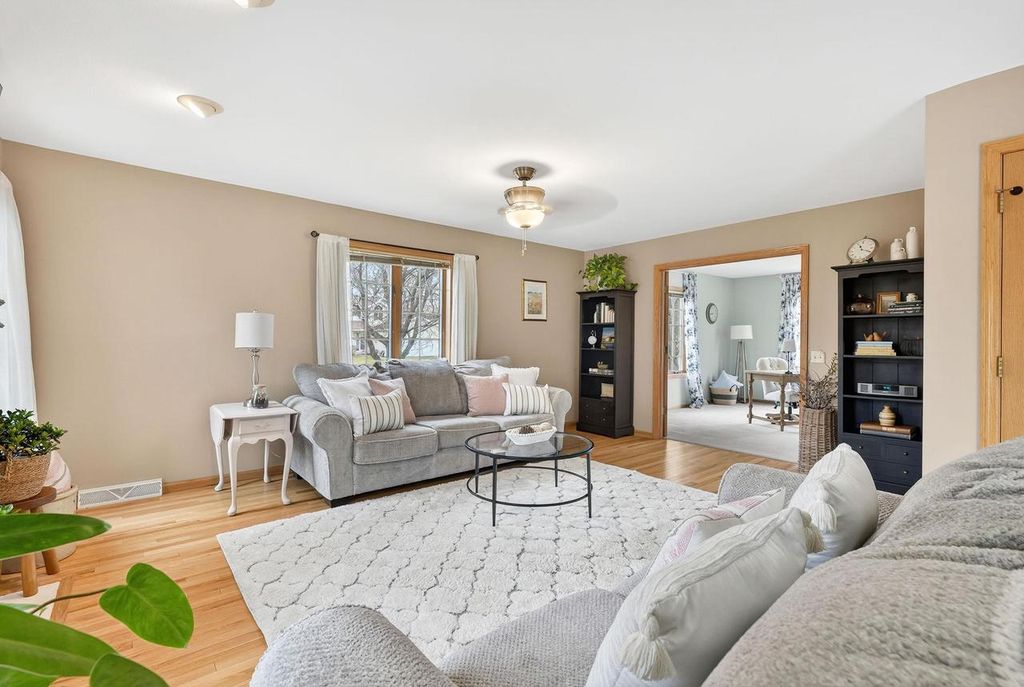 Photo of 5700 FRUSHER LANE, Fitchburg, WI 53711 (MLS # 2015631)