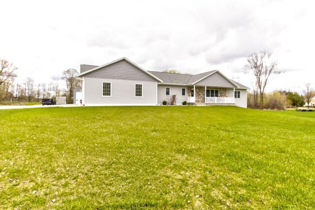Photo of 150 Kenyon ST, Pound, WI 54161 (MLS # 50324973)