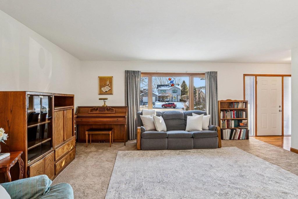 Photo of 1703 Cumberland COURT, Waunakee, WI 53597 (MLS # 2015436)