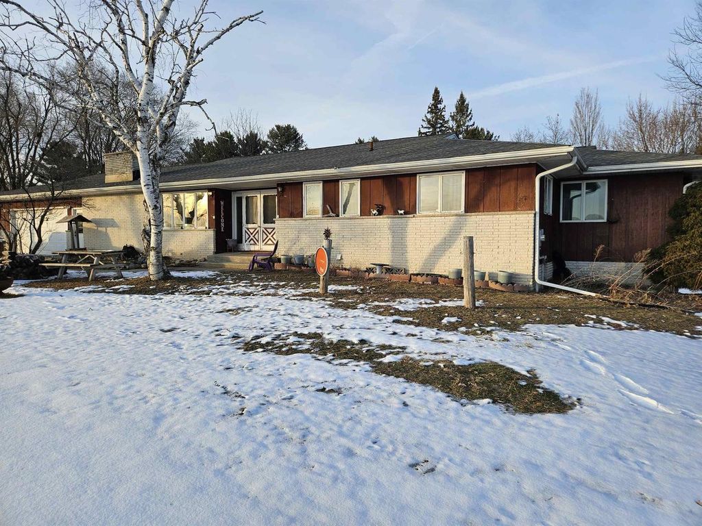 Photo of N5926 Walker ROAD, New Lisbon, WI 53950 (MLS # 2016127)