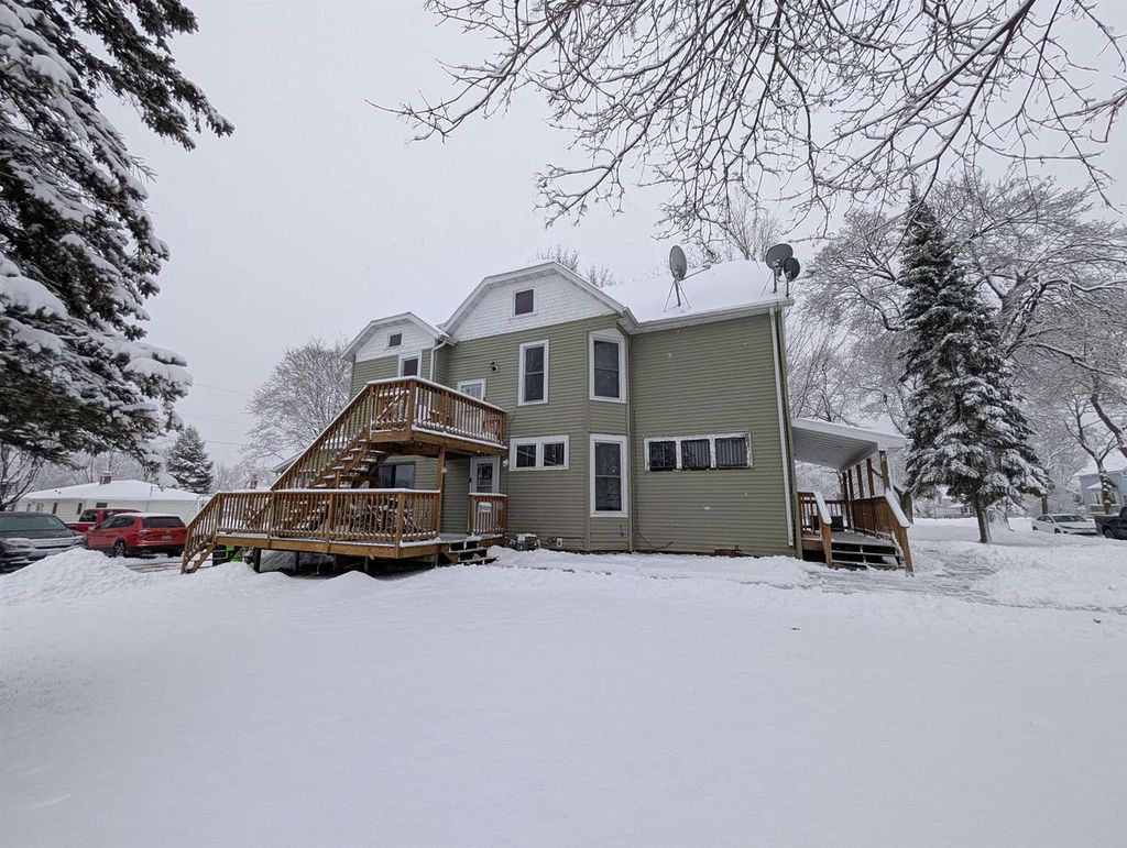Photo of 130 S Franklin STREET, Oconto Falls, WI 54154 (MLS # 50319896)