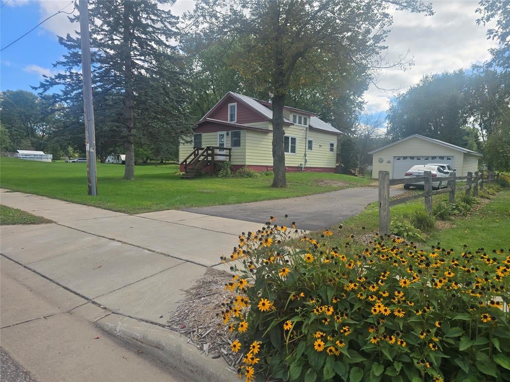 Photo of 307 E Begley STREET, Greenwood, WI 54437 (MLS # 1605383)