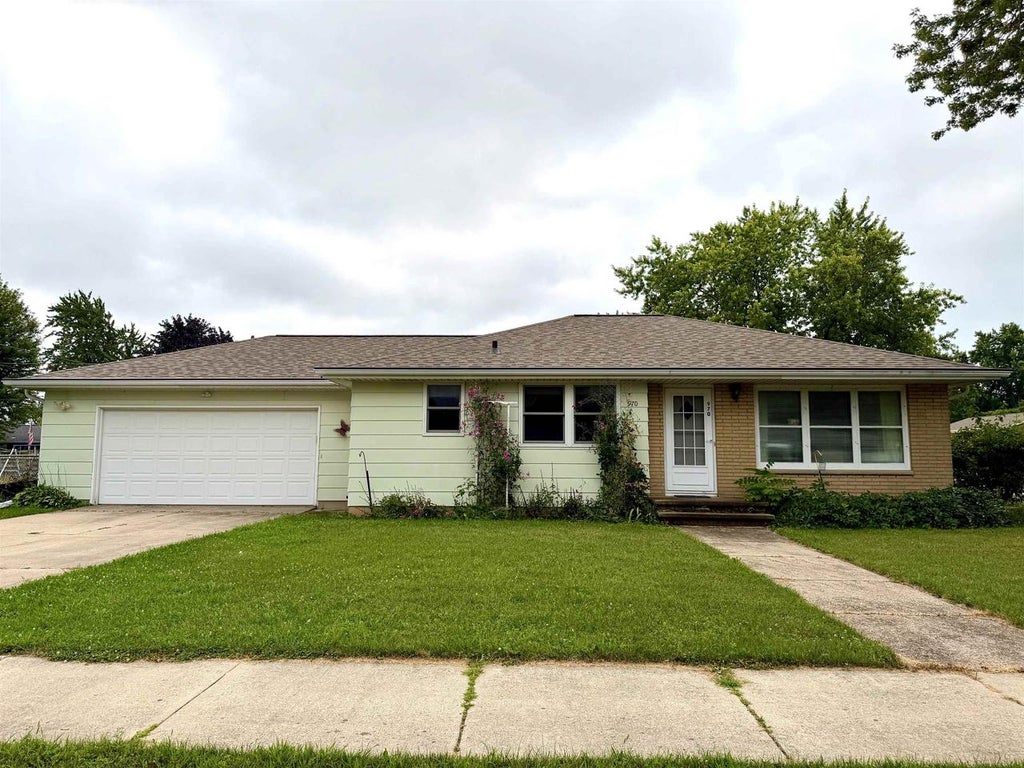 Photo of 970 Evans STREET, Neenah, WI 54956 (MLS # 50330975)