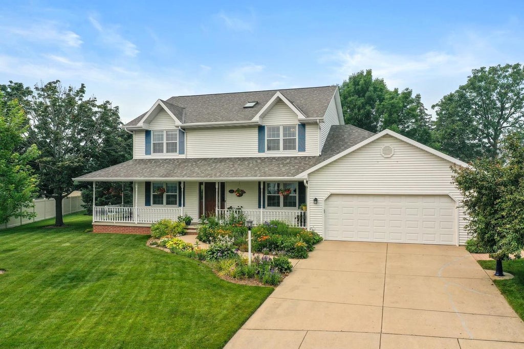 Photo of 1388 Graystone COURT, De Pere, WI 54115 (MLS # 50329366)