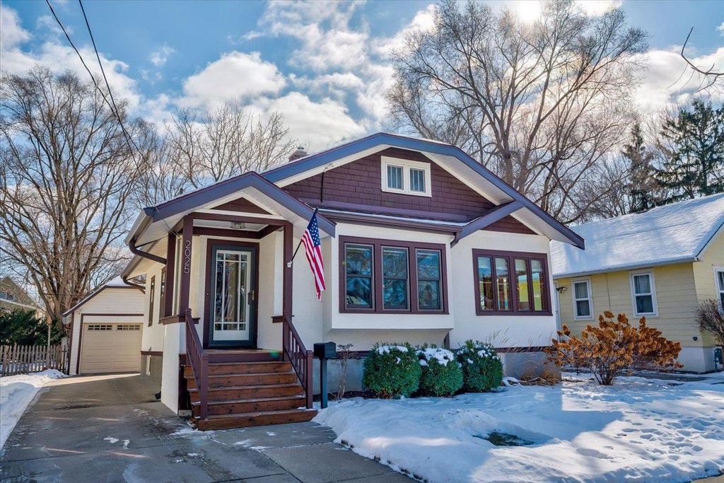 Photo of 2025 E Dayton STREET, Madison, WI 53704 (MLS # 2015912)