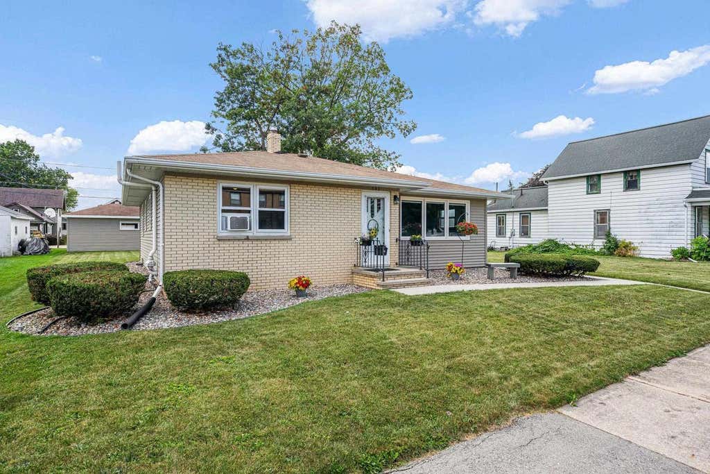 Photo of 123 W 8th STREET, Kaukauna, WI 54130 (MLS # 50331329)