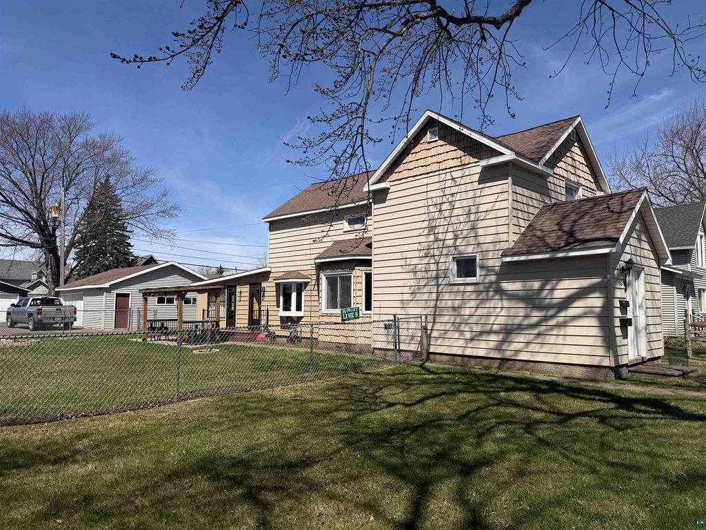 Photo of 1619 Susquehanna AVENUE, Superior, WI 54880 (MLS # 6125137)