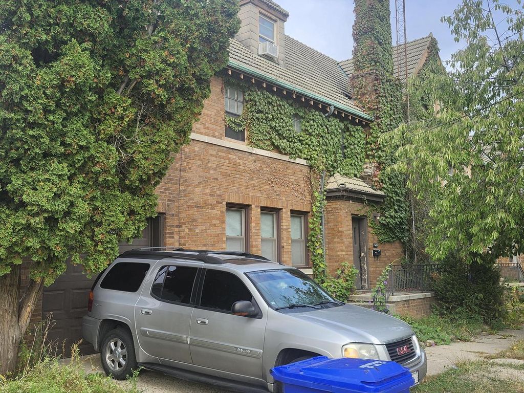 Photo of 5008 21st AVENUE, Kenosha, WI 53140 (MLS # 1939304)