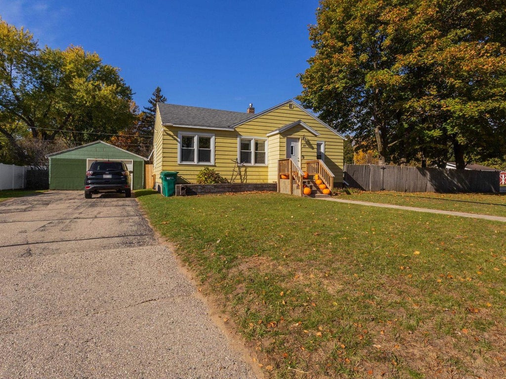 Photo of 711 Coolidge STREET, Marinette, WI 54143 (MLS # 50334862)