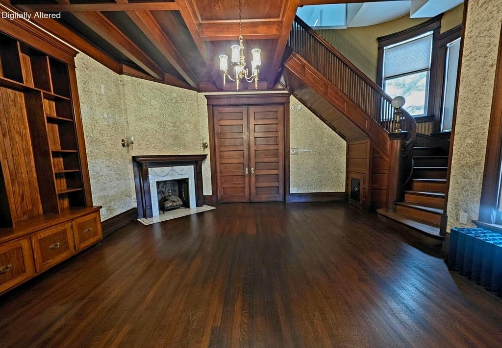 Photo of 2109 Washington AVENUE #LF, Racine, WI 53403 (MLS # 1983496)