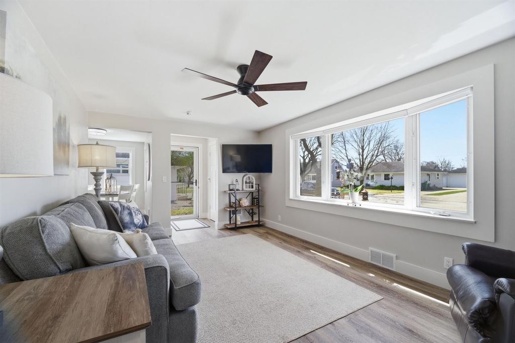 Photo of 227 S Matthew STREET, Kimberly, WI 54136 (MLS # 50323827)