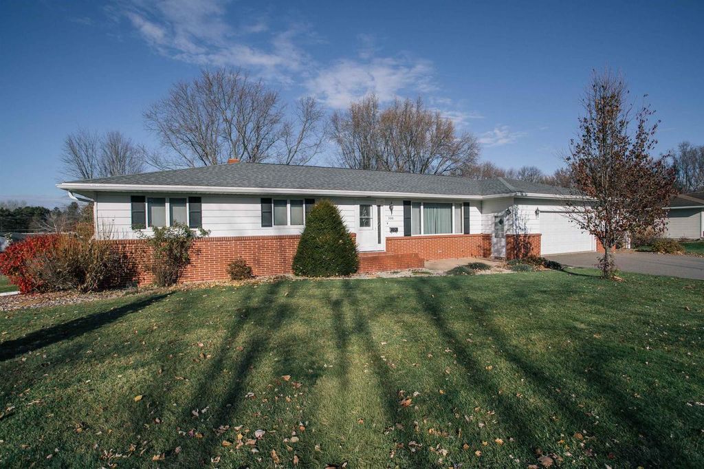 Photo of 300 E Miller STREET, Greenwood, WI 54437 (MLS # 22505423)