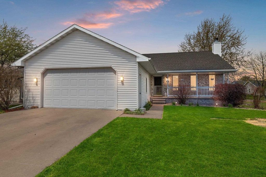 Photo of 810 Kristy STREET, Kaukauna, WI 54130 (MLS # 50324644)