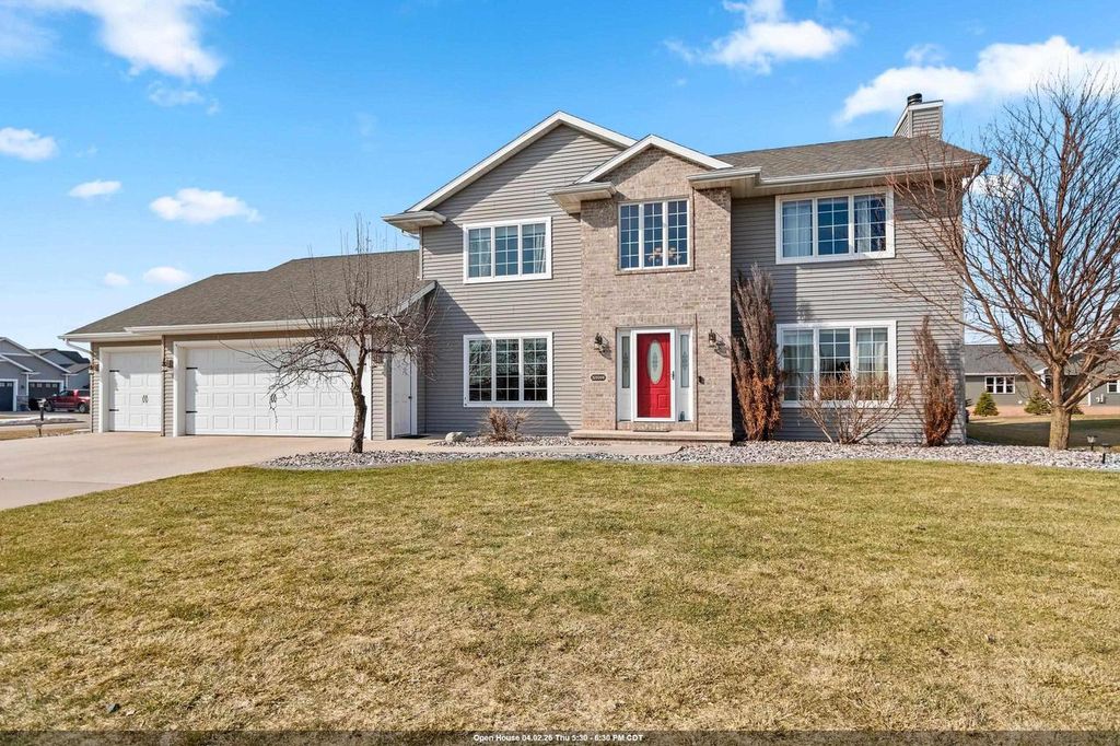 Photo of W5054 Birchwood DRIVE, Sherwood, WI 54169 (MLS # 50322939)