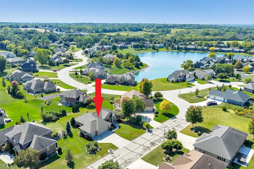 Photo of 3424 Schubert PLACE, Green Bay, WI 54311 (MLS # 50322495)