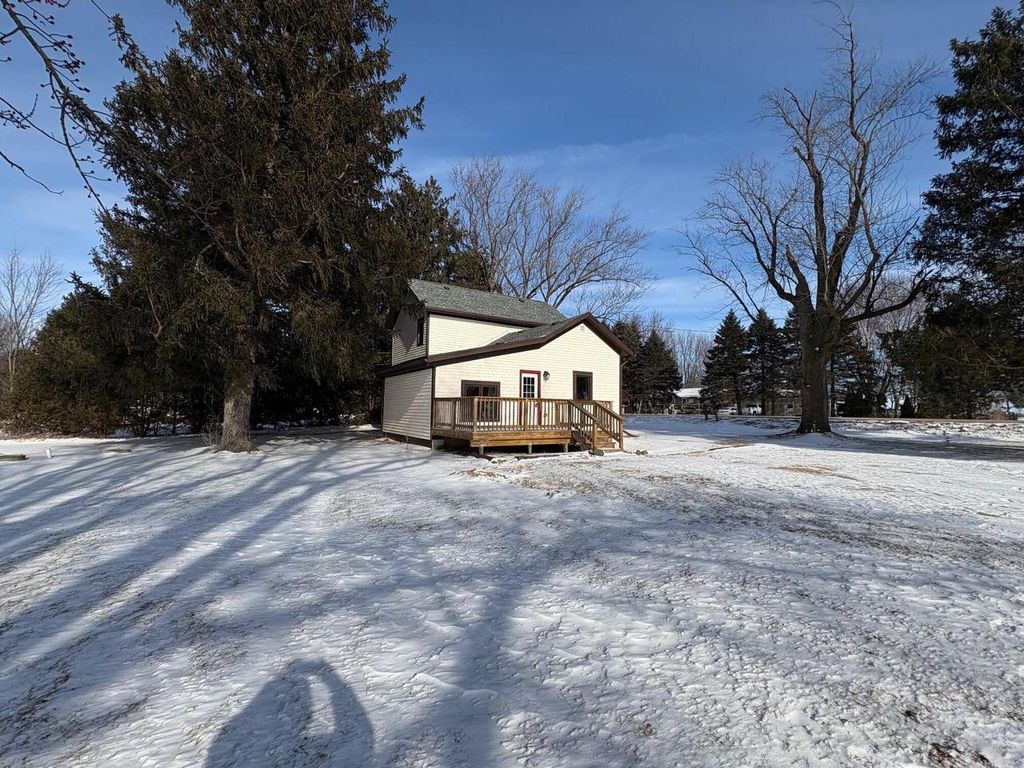 Photo of N6267 County Road P, Delavan, WI 53115 (MLS # 1947021)