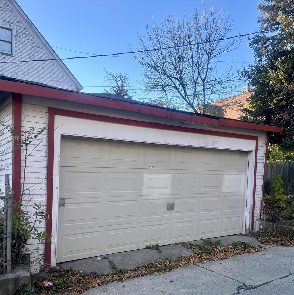 Photo of 2706-08 N 37th STREET, Milwaukee, WI 53210 (MLS # 1947371)