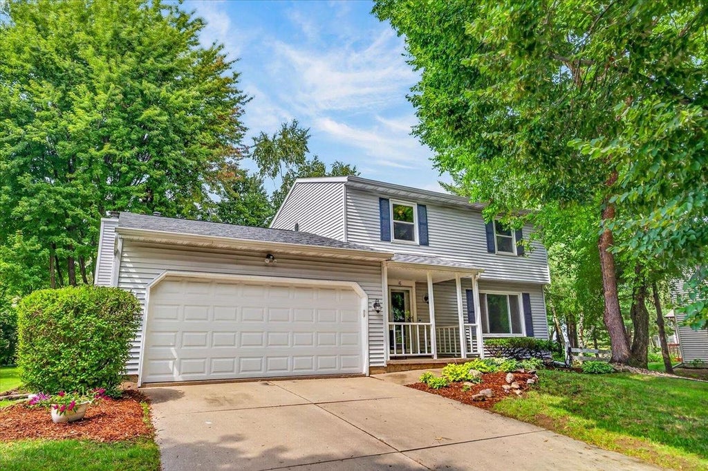 Photo of 6 Windhaven CIRCLE, Madison, WI 53717 (MLS # 2029546)