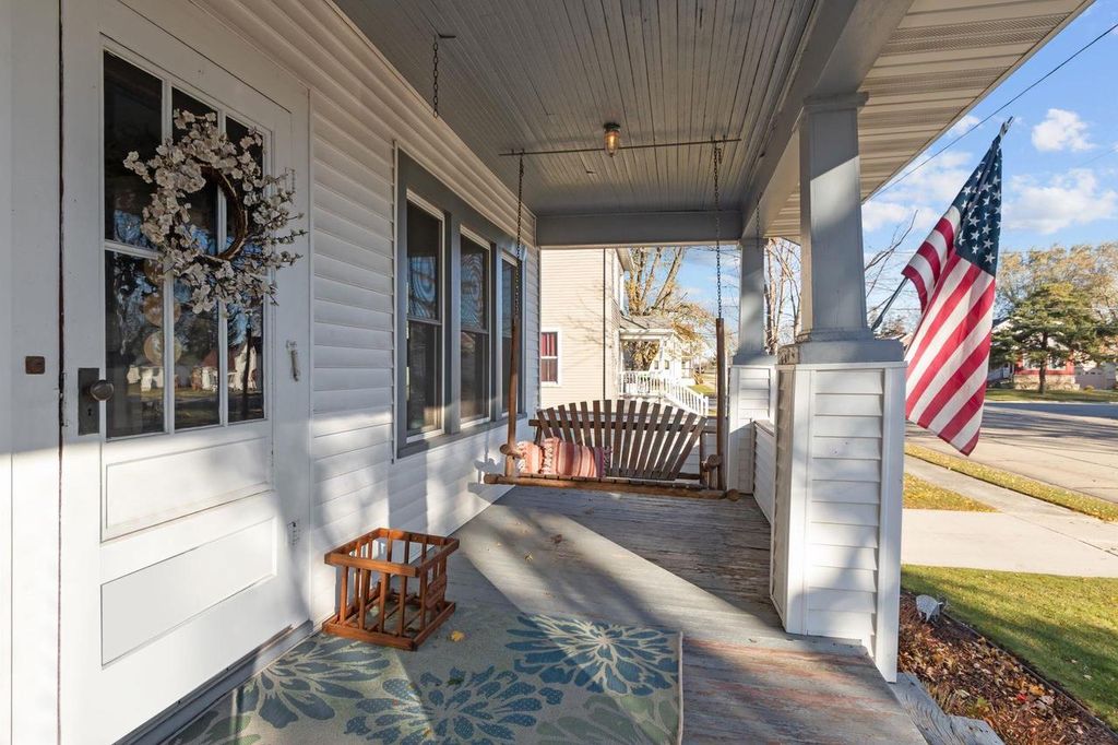 Photo of 45 N 6th STREET, Hilbert, WI 54129 (MLS # 50318169)