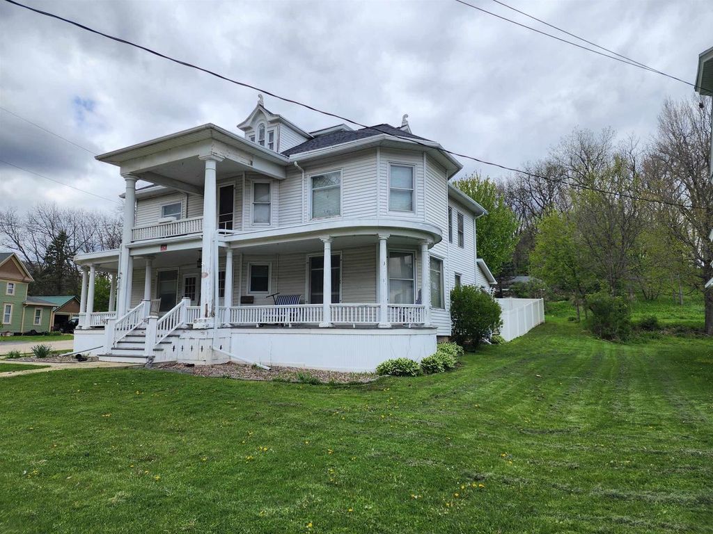 Photo of 150 Galena STREET, Darlington, WI 53530 (MLS # 2022493)