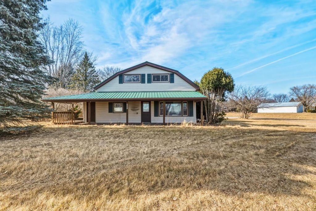 Photo of 3450 Mid Valley DRIVE, De Pere, WI 54115 (MLS # 50322674)