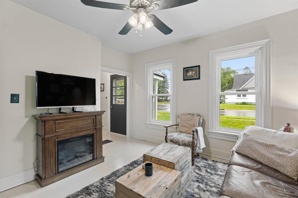 Photo of 803 Oshkosh STREET, New London, WI 54961 (MLS # 50332359)