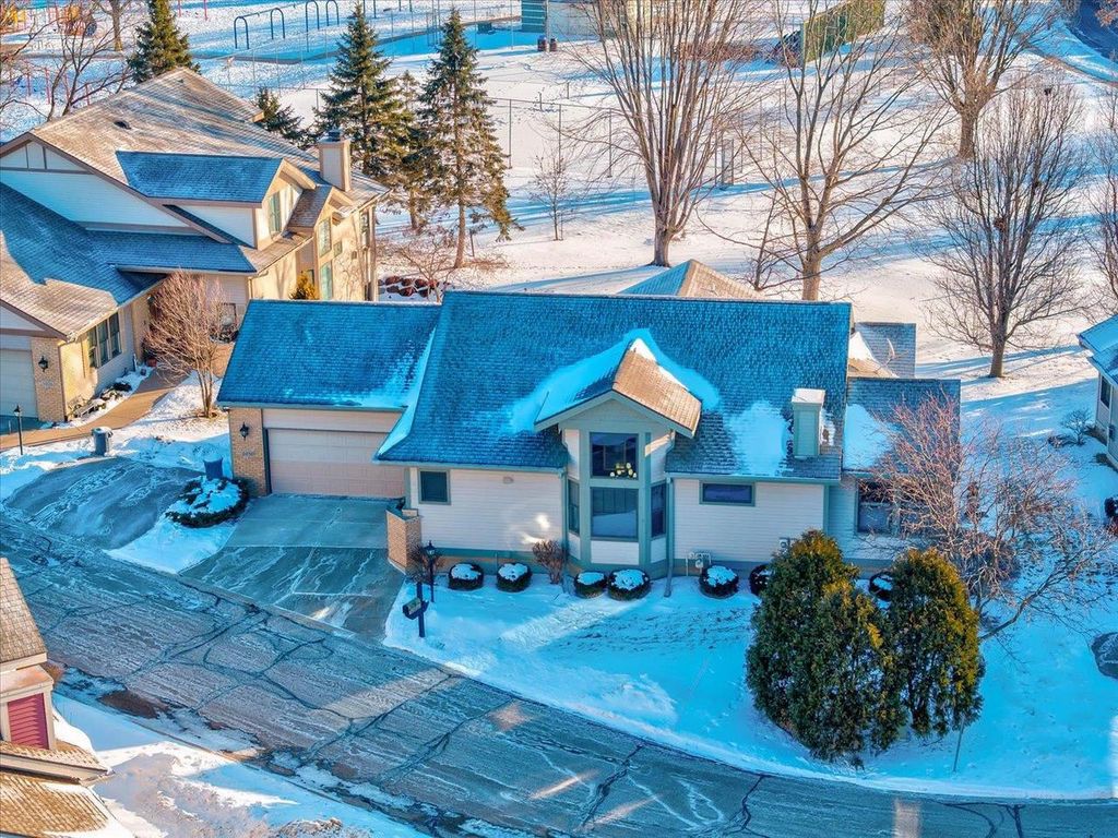 Photo of 1030 Rooster RUN, Middleton, WI 53562 (MLS # 2015909)