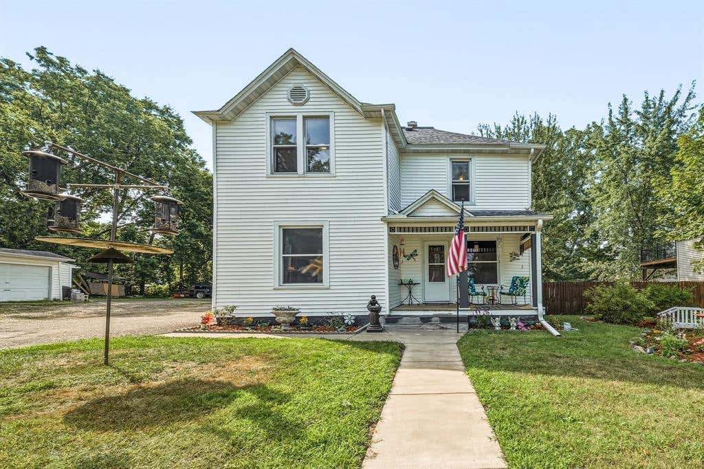 Photo of 1551 E Madison STREET, Eau Claire, WI 54703 (MLS # 1604339)