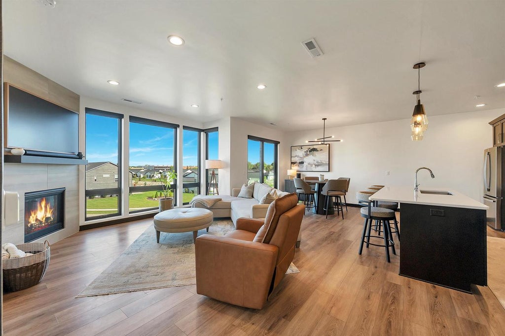 Photo of 417 Aldon CIRCLE #302, Green Bay, WI 54304 (MLS # 50332114)