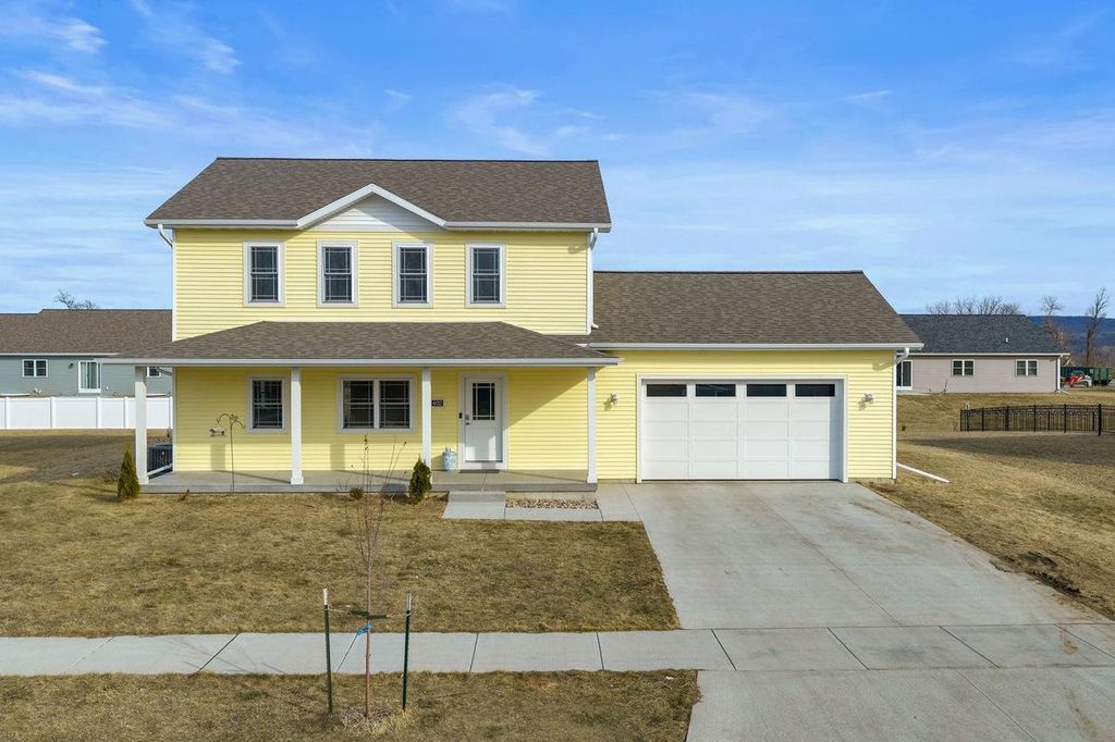 Photo of 602 Eisenhower STREET, Baraboo, WI 53913 (MLS # 2017757)