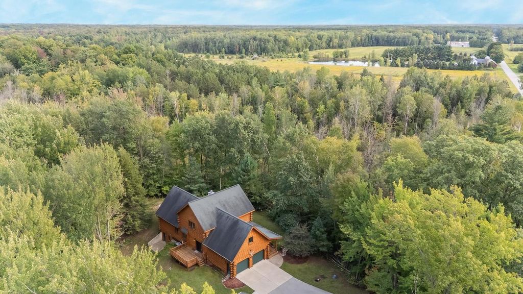 Photo of 3812 Brehmer ROAD, Oconto, WI 54101 (MLS # 50315403)