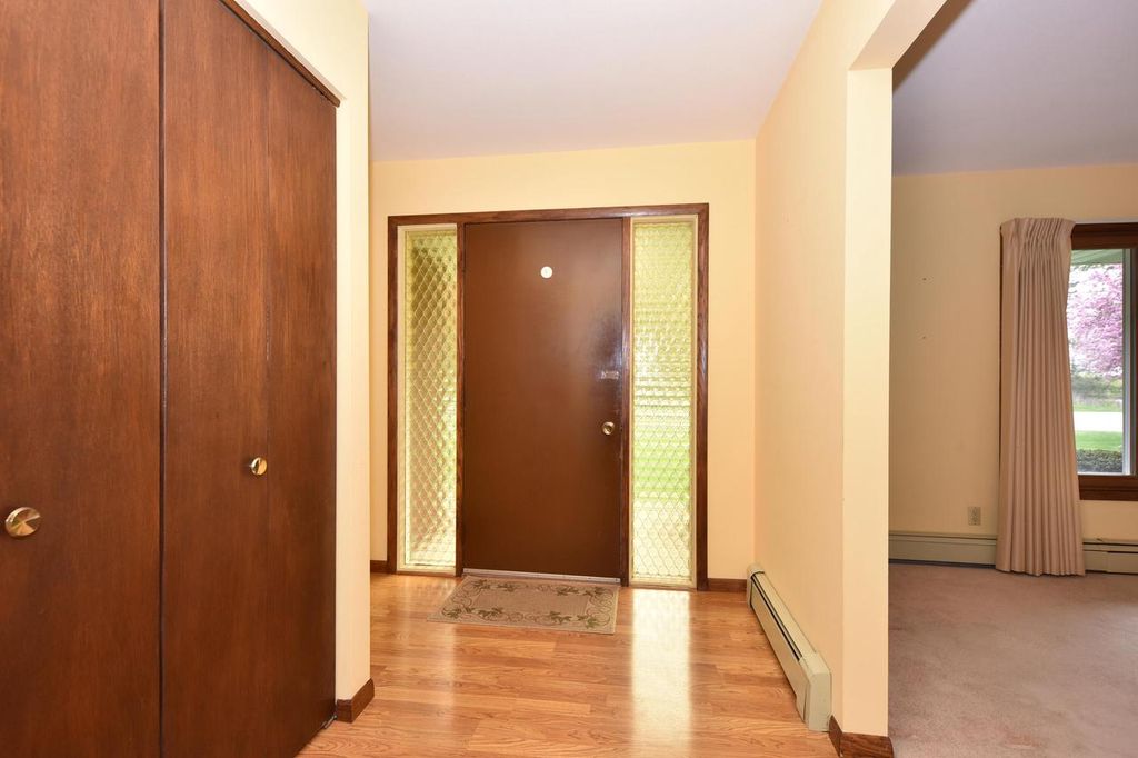 Photo of 2789 Hillcrest DRIVE, Hartford, WI 53027 (MLS # 1960472)