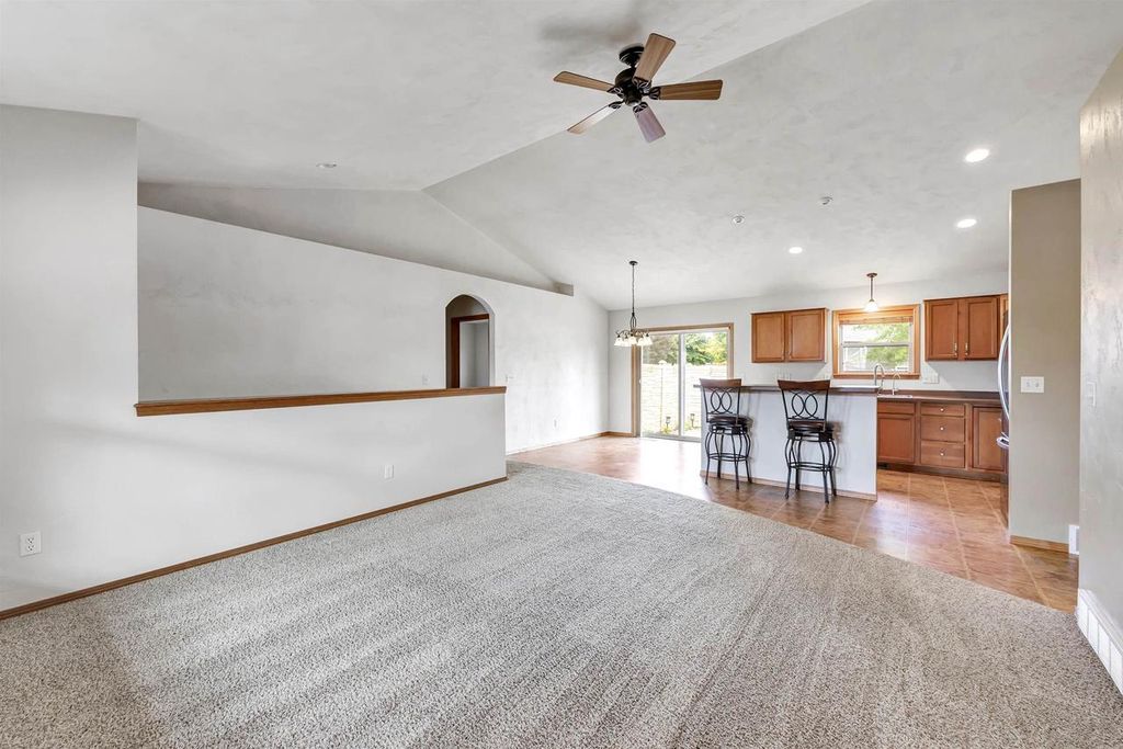 Photo of 2326 Olde Country CIRCLE, Kaukauna, WI 54130 (MLS # 50314781)