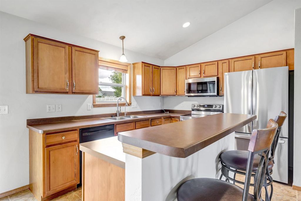 Photo of 2326 Olde Country CIRCLE, Kaukauna, WI 54130 (MLS # 50314781)