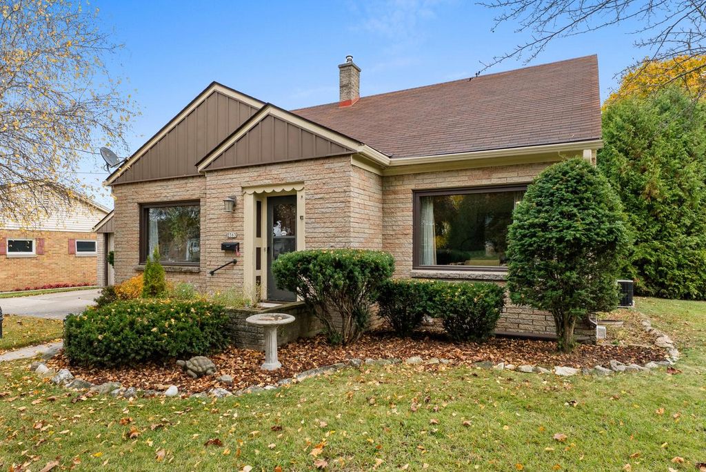 Photo of 2383 S 18th STREET, Manitowoc, WI 54220 (MLS # 1941244)