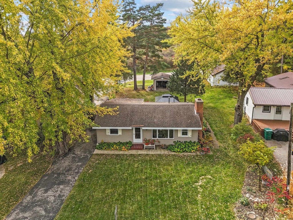 Photo of W3575 S Lawn DRIVE, Markesan, WI 53946 (MLS # 2035078)