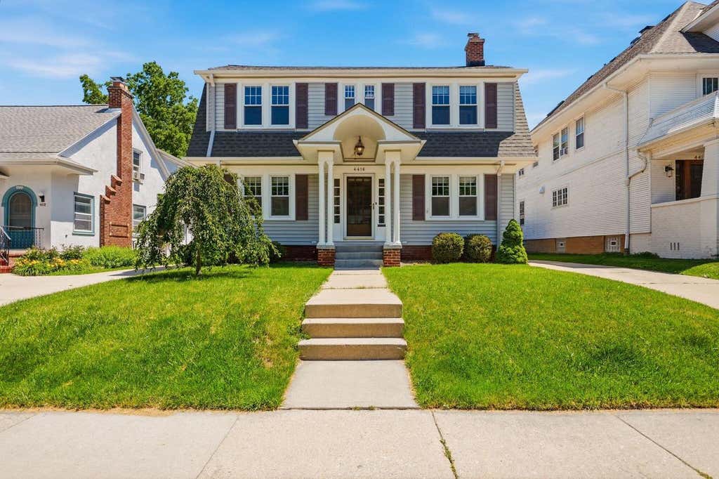 Photo of 4416 N Murray AVENUE, Shorewood, WI 53211 (MLS # 1970245)