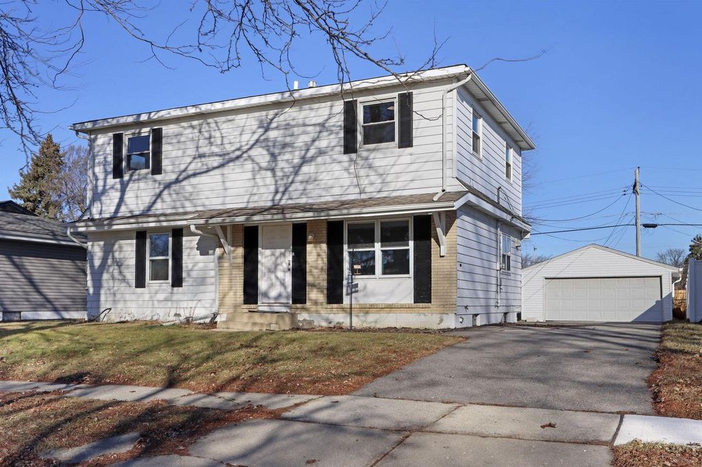 Photo of 1926 88th STREET, Kenosha, WI 53143 (MLS # 1947811)