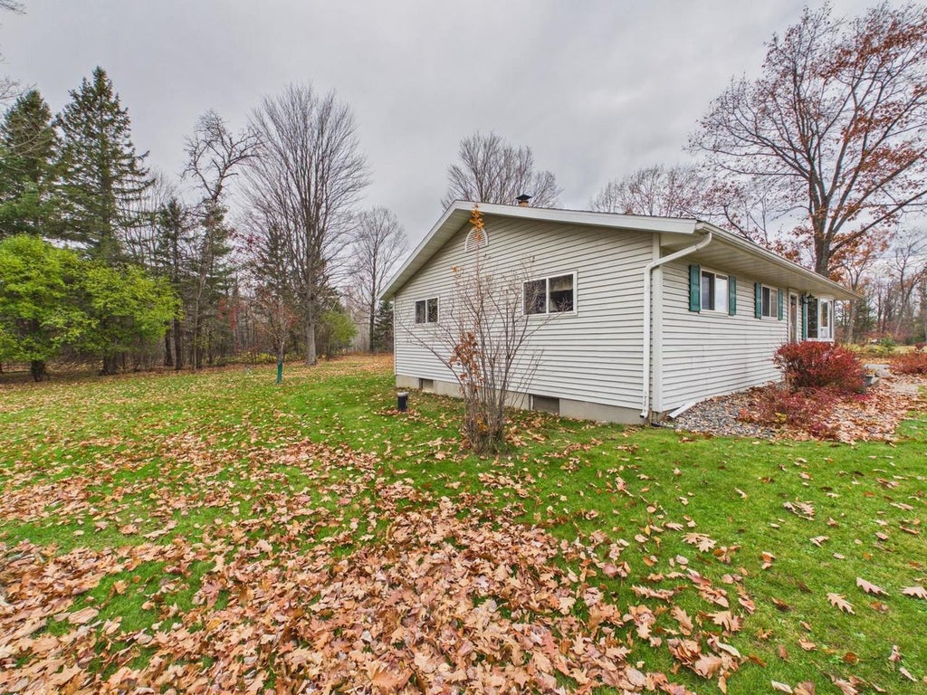Photo of 5221 Airport LANE, Laona, WI 54541 (MLS # 50334920)