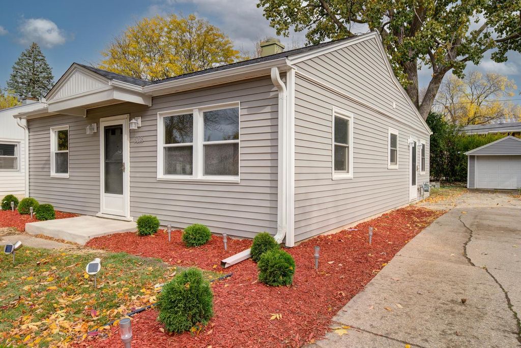 Photo of 5236 N 56th STREET, Milwaukee, WI 53218 (MLS # 1940317)