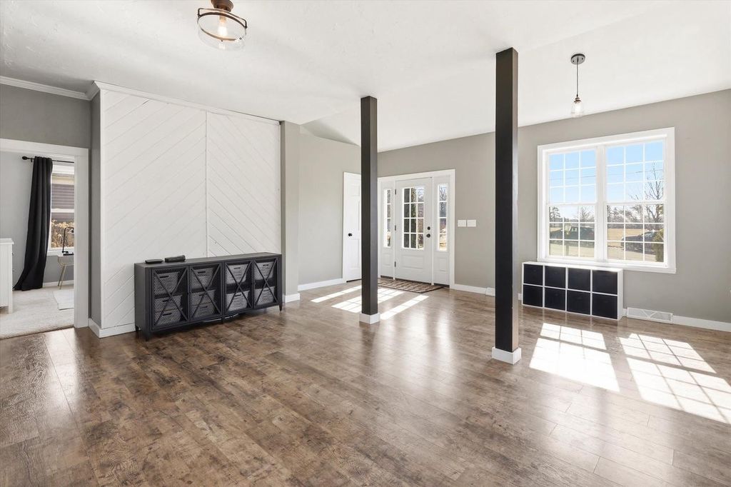 Photo of 2305 Hillside LANE, Green Bay, WI 54302 (MLS # 50321924)