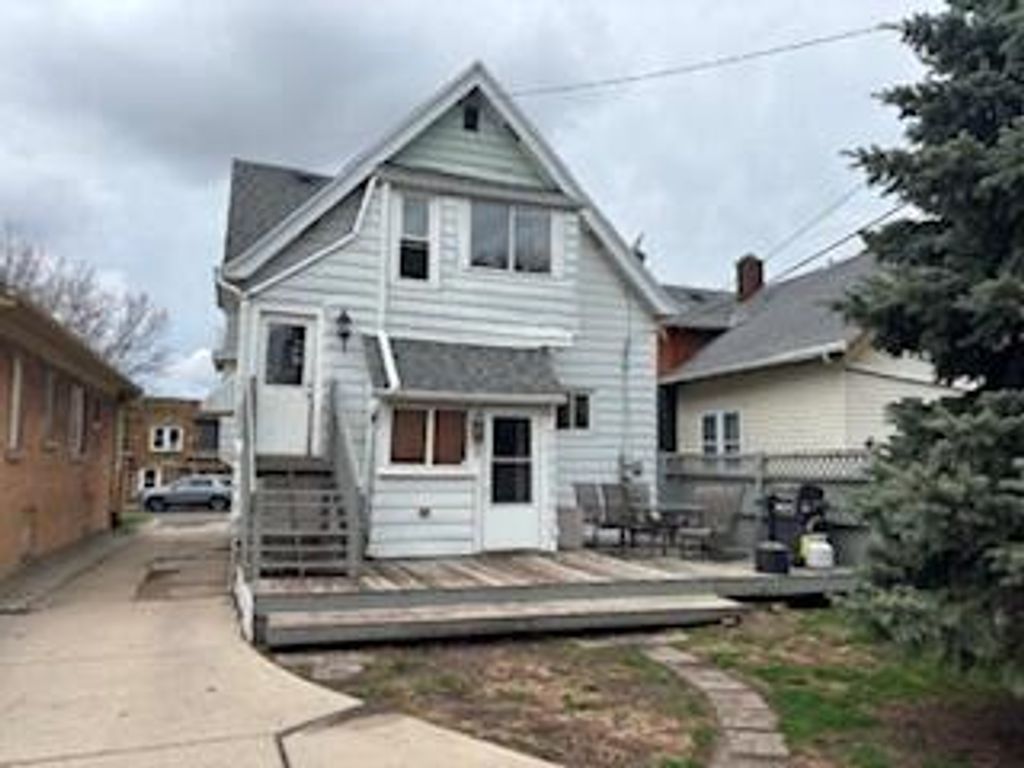 Photo of 120 N 60th STREET, Milwaukee, WI 53213 (MLS # 1957985)