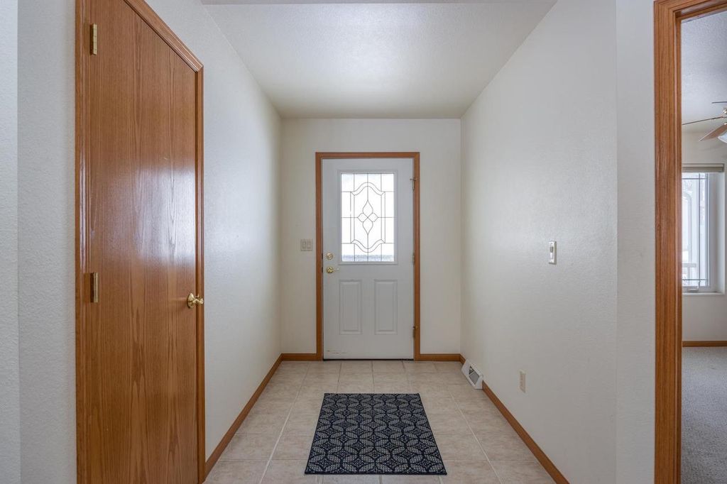 Photo of 486 Wyldewood DRIVE #B, Oshkosh, WI 54904 (MLS # 50322330)