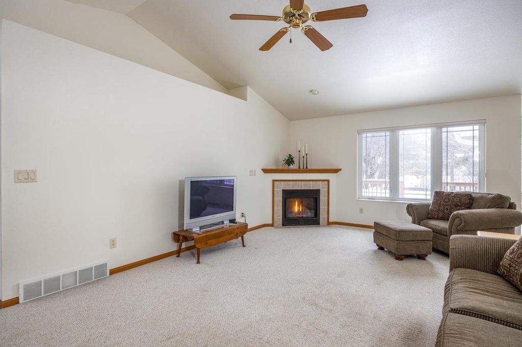 Photo of 486 Wyldewood DRIVE #B, Oshkosh, WI 54904 (MLS # 50322330)