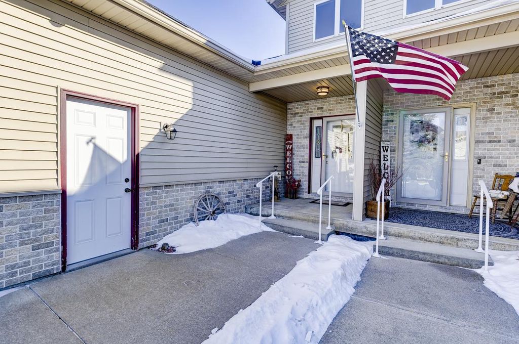 Photo of 315 Creekside COURT, Watertown, WI 53098 (MLS # 2016192)