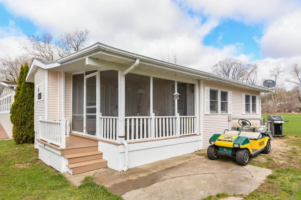 Photo of W5229 Surfwood #30, Elkhorn, WI 53121 (MLS # 1956718)