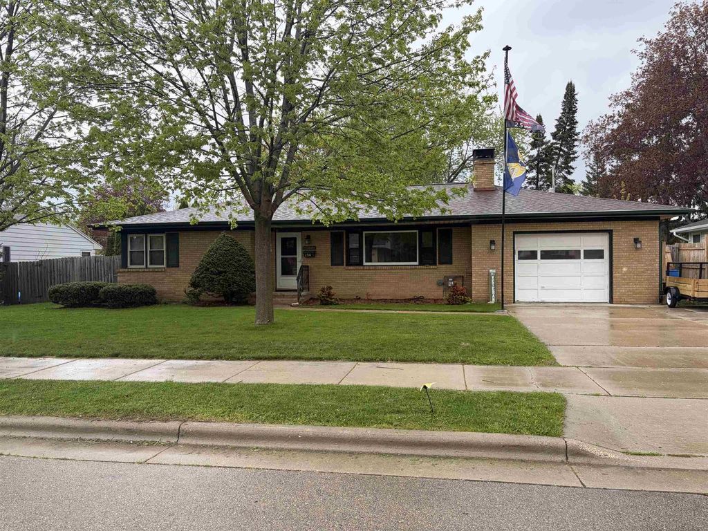 Photo of 134 E Goodland STREET, Sun Prairie, WI 53590 (MLS # 2021962)