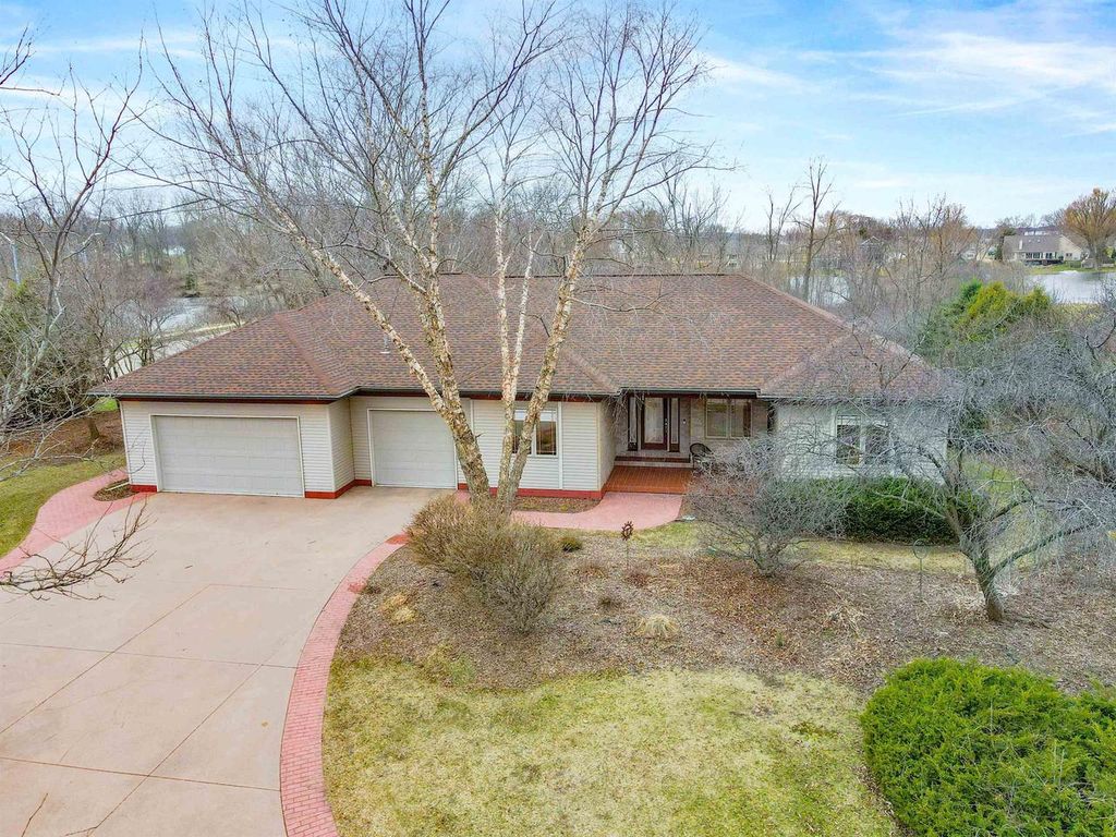 Photo of 711 Lucas LANE, Jefferson, WI 53549 (MLS # 2019460)