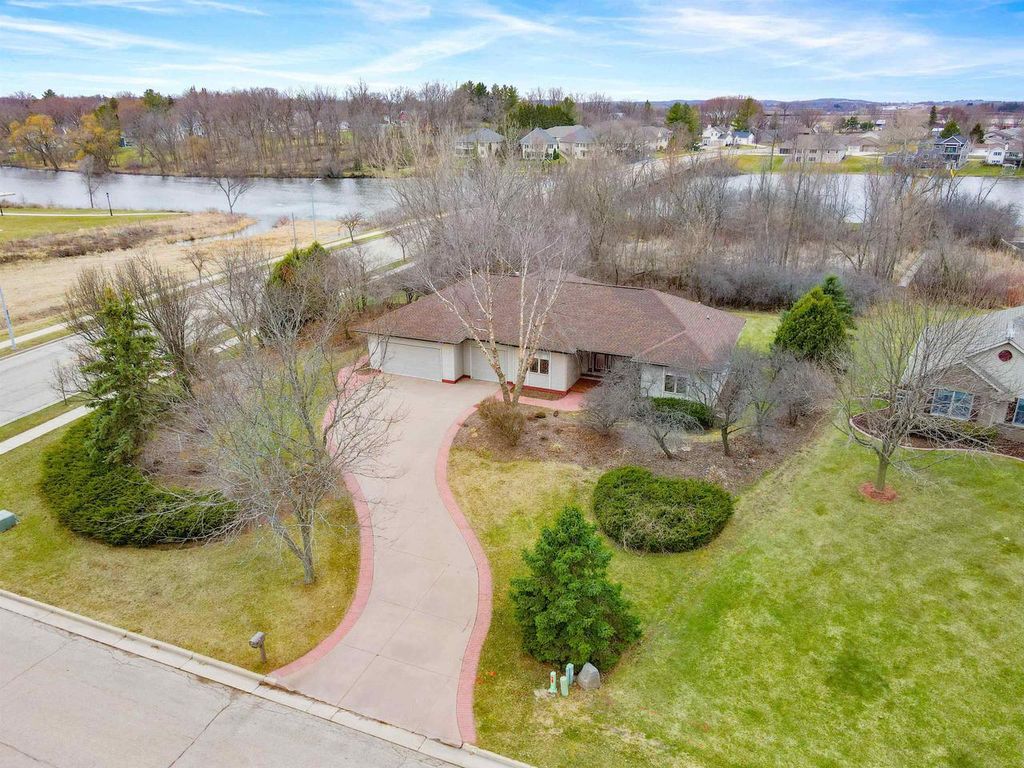Photo of 711 Lucas LANE, Jefferson, WI 53549 (MLS # 2019460)